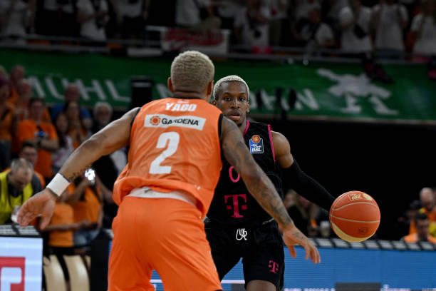 名提供了保 名提供了保