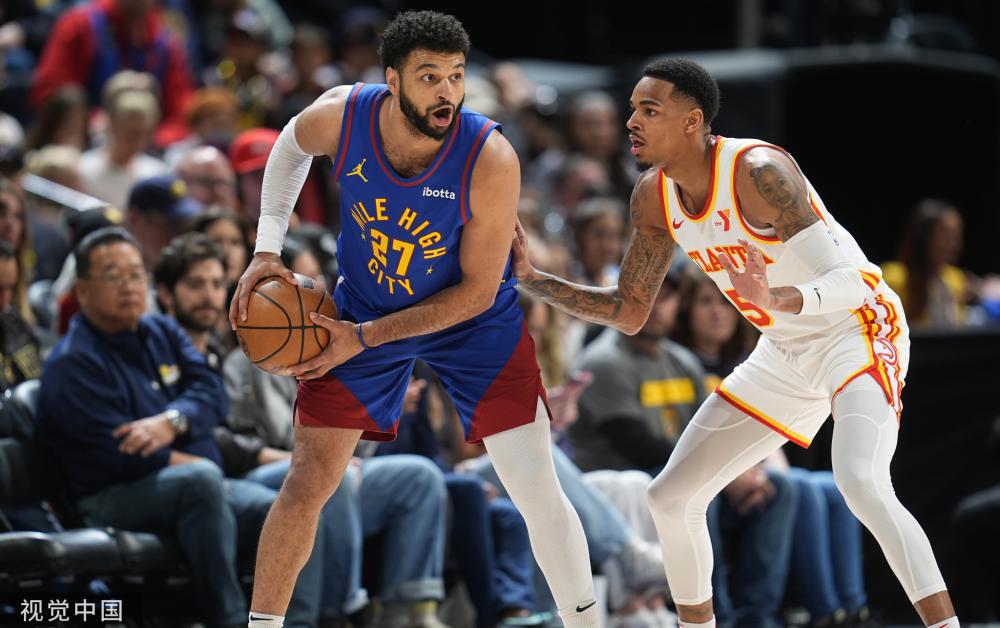 阵容豪华的 阵容豪华的