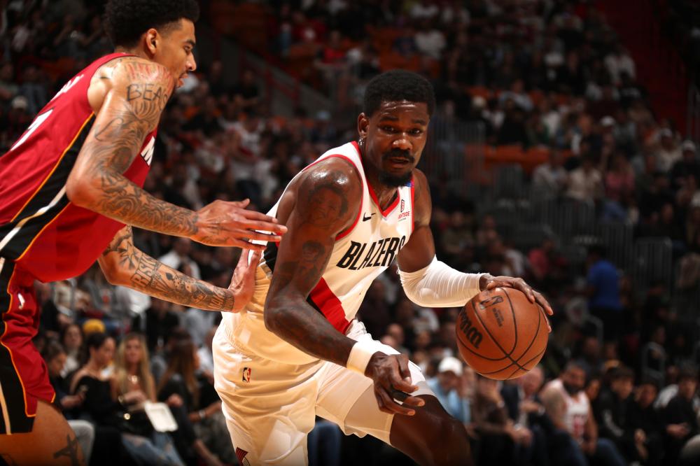 背后的坚持 背后的坚持